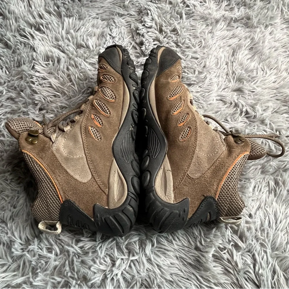 Merrell Boots Mens Size 7.5 Hiking Brown Yokota Pulse Shoes Suede Mesh Brown Mid